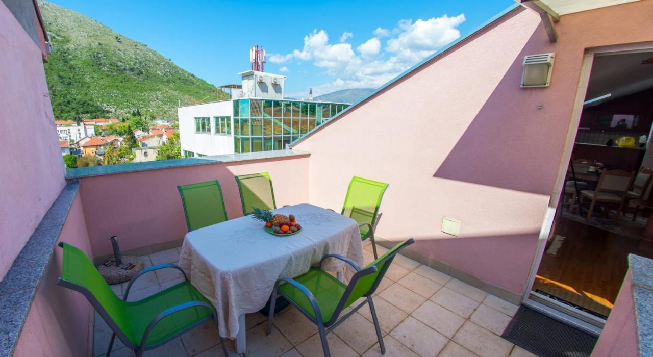 Luka-Mostar Free Parking With Echarger Extérieur photo